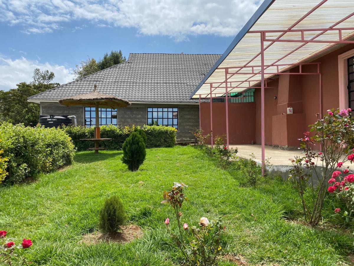 Hotel Acacia Gardens Gilgil Esterno foto
