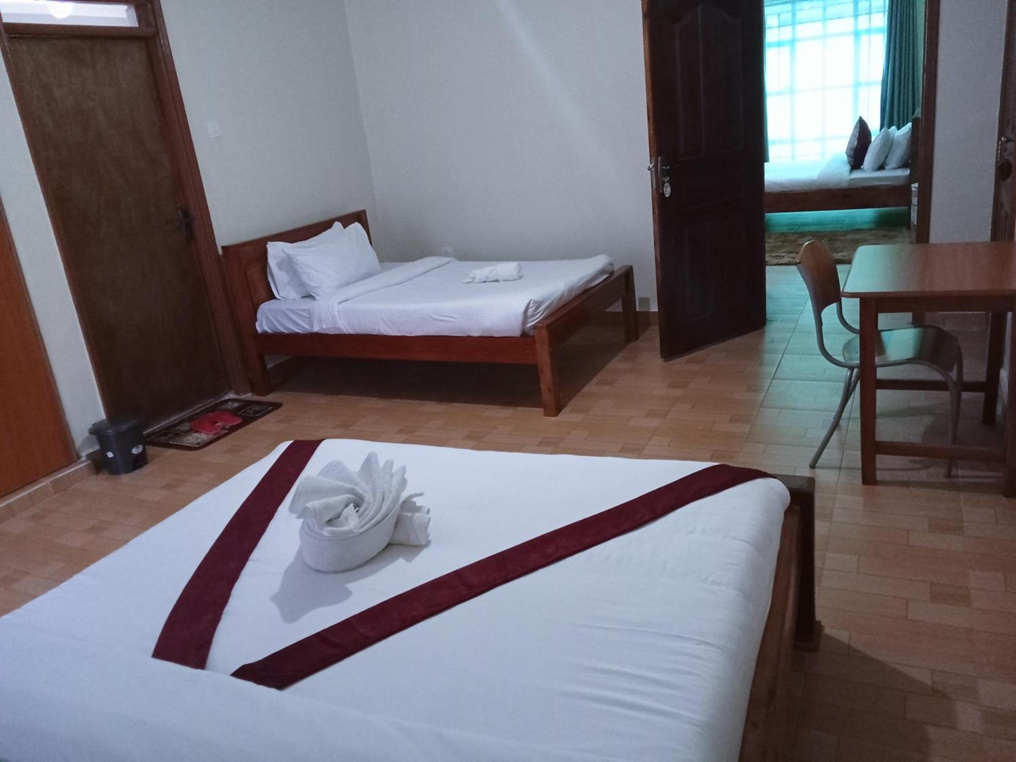Hotel Acacia Gardens Gilgil Esterno foto